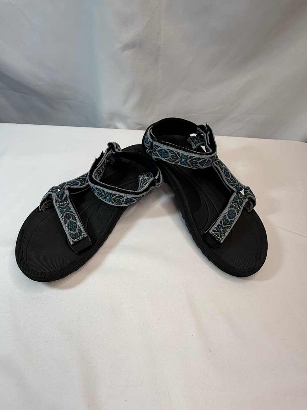 Teva Women’s Size 9W Black Adjustable Sandals w/ Teal Patterned Straps EUC